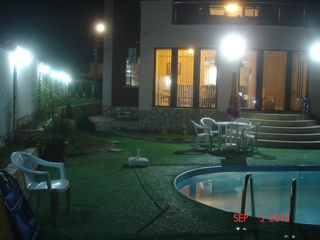Guest House Camellia Berkovitsa Exterior photo