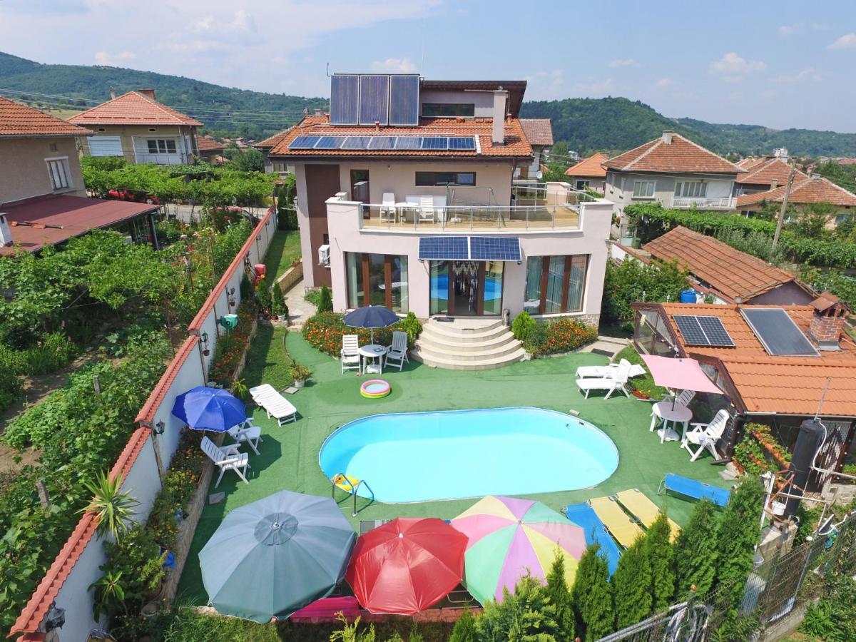 Guest House Camellia Berkovitsa Exterior photo